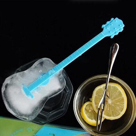 Guitar ice cube tray