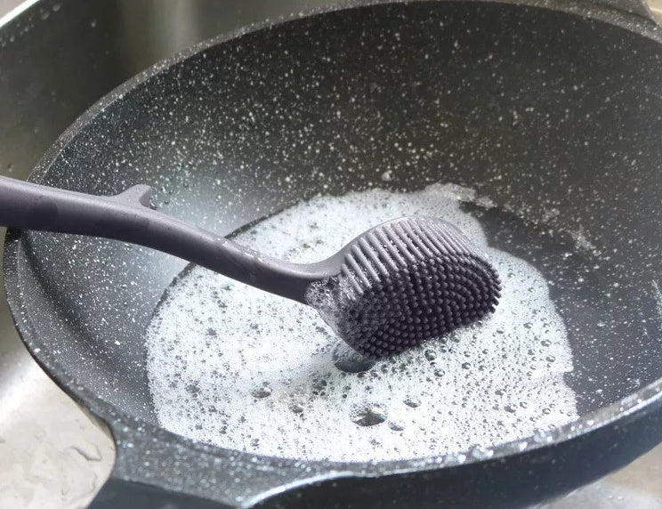 Oil-Free Multi-Function Cleaning Brush Kitchen Tool